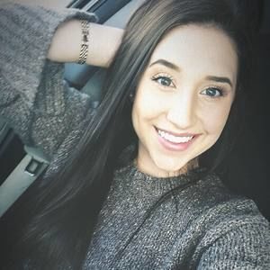 Meet your Posher, Becca